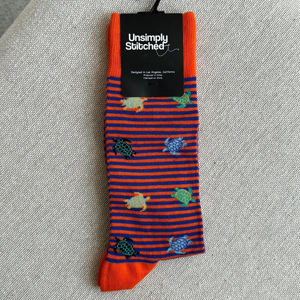 Men’s Hotsox and Unsimply Stitched Dress Socks - Picture 2 of 5